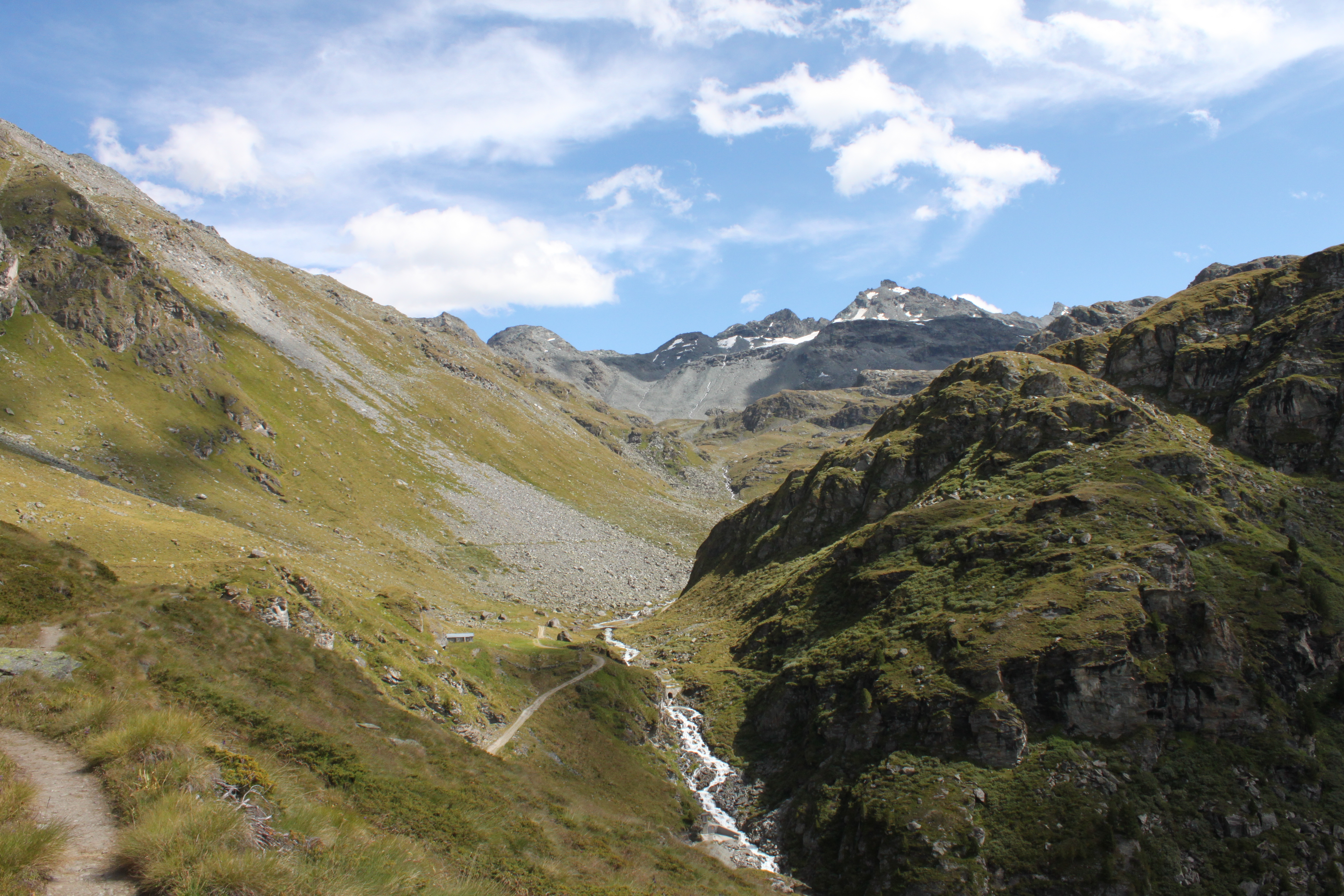 En direction du lac du Grand Désert