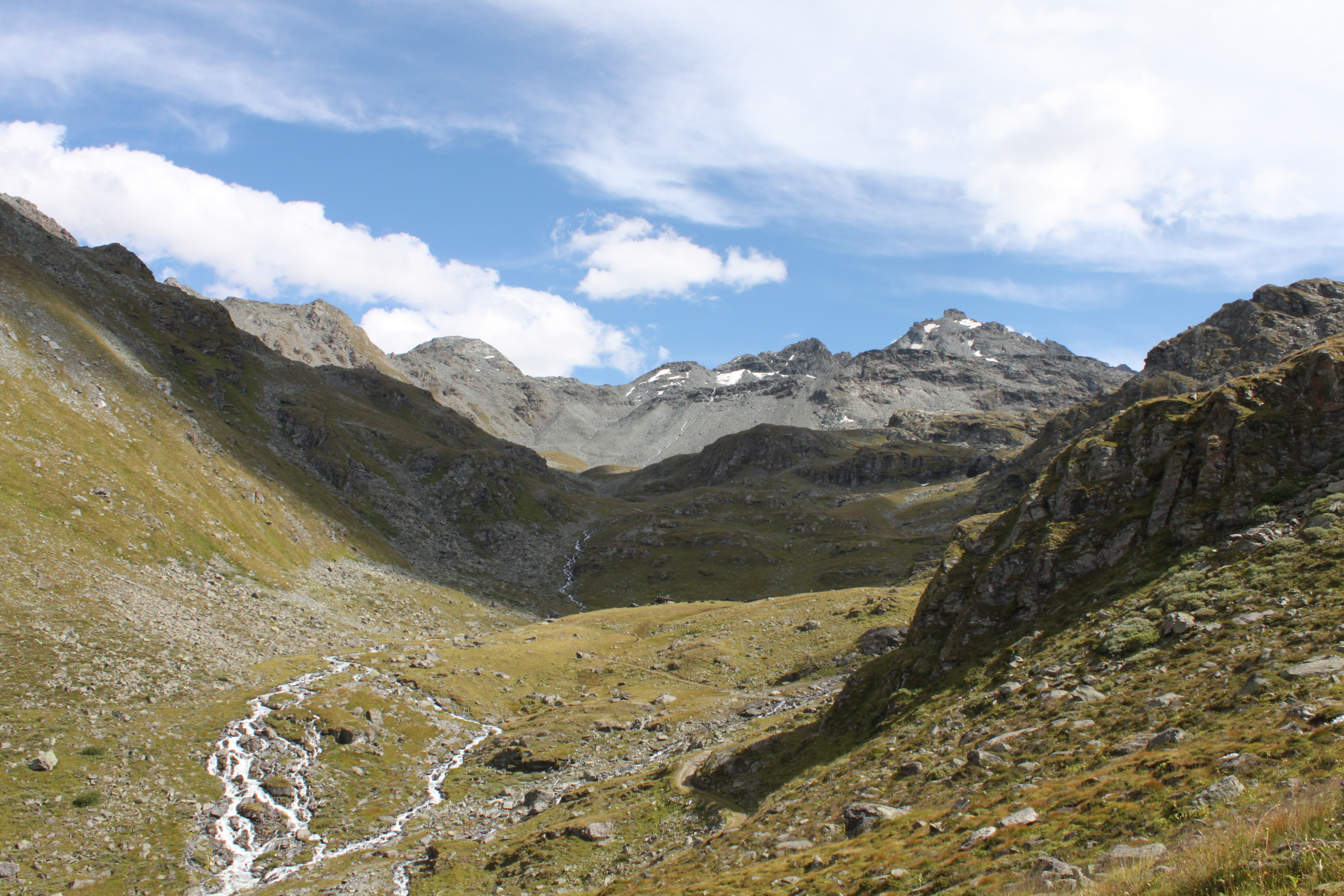 En direction du lac du Grand Désert