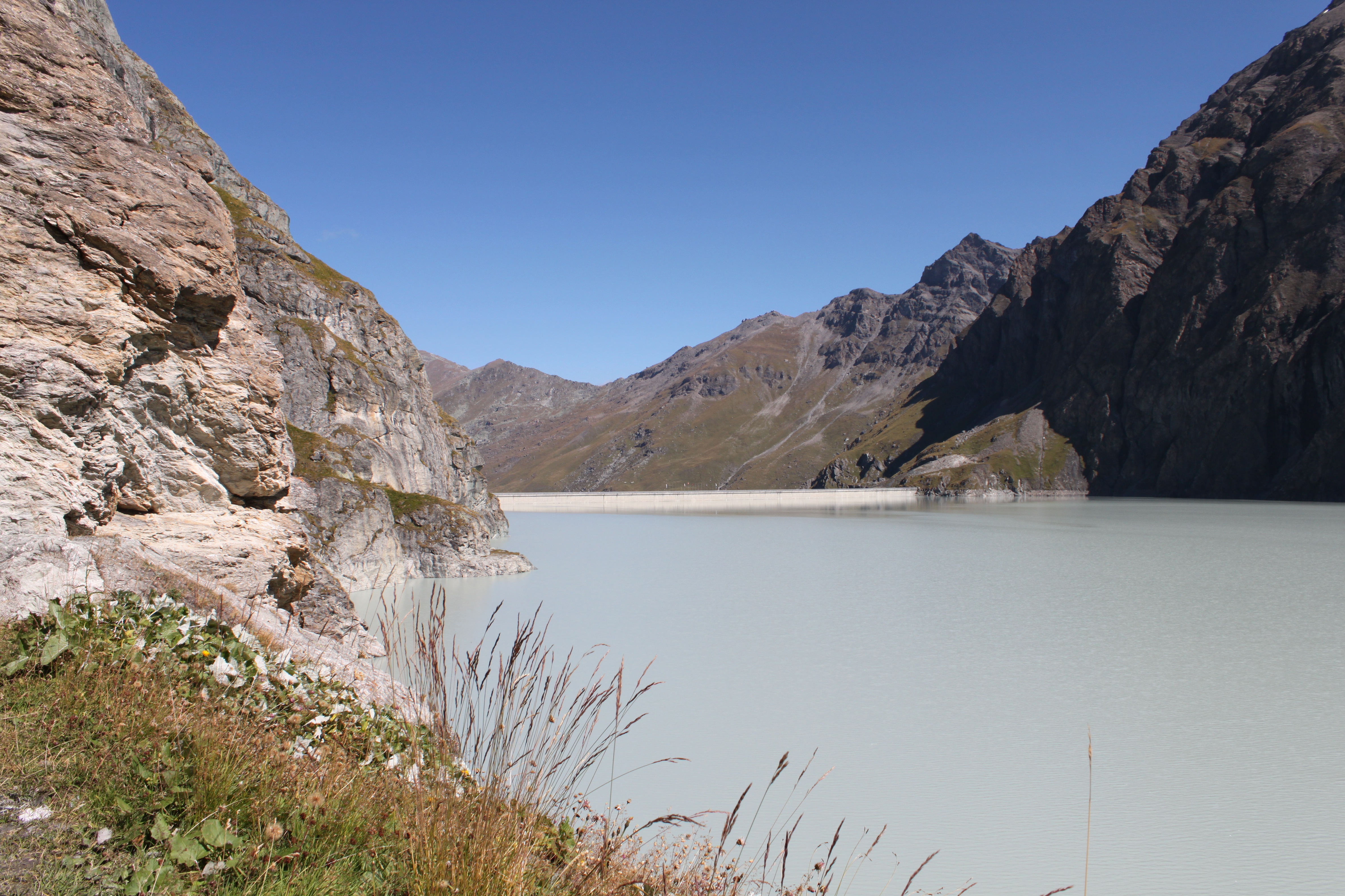 Vue du lac Dix et son couronnement