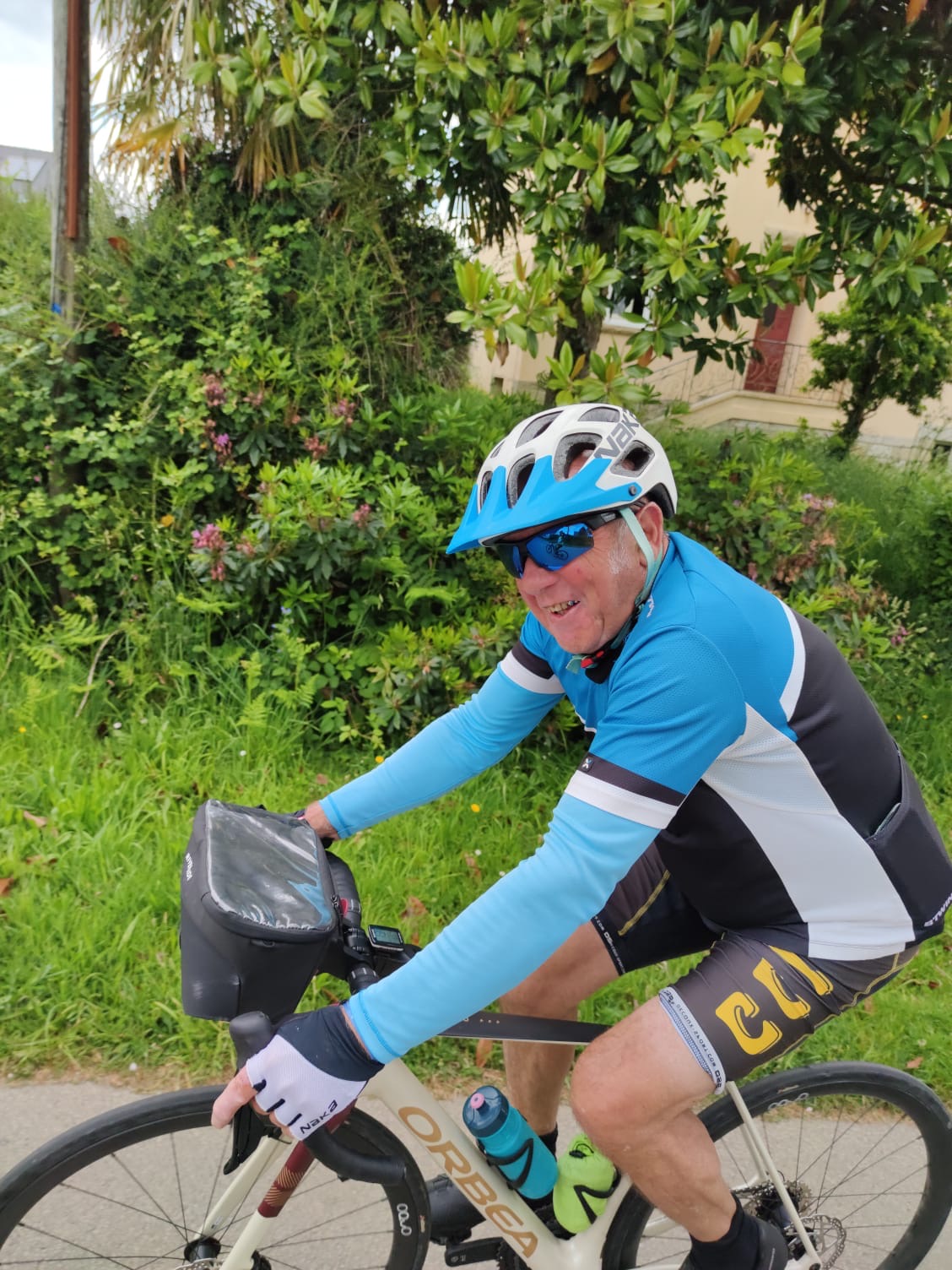 80f32c82 5c37 40d2 9d3d 108509a8faef