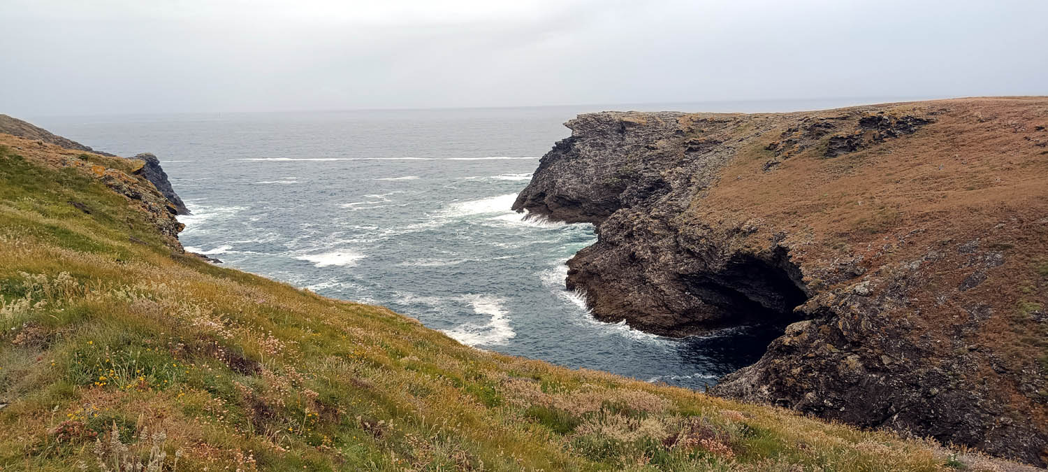 A06