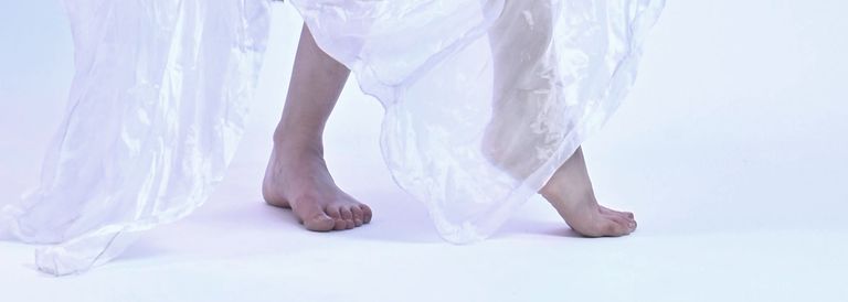 Les pieds : Méditation de recherche et conscientisation corporelle