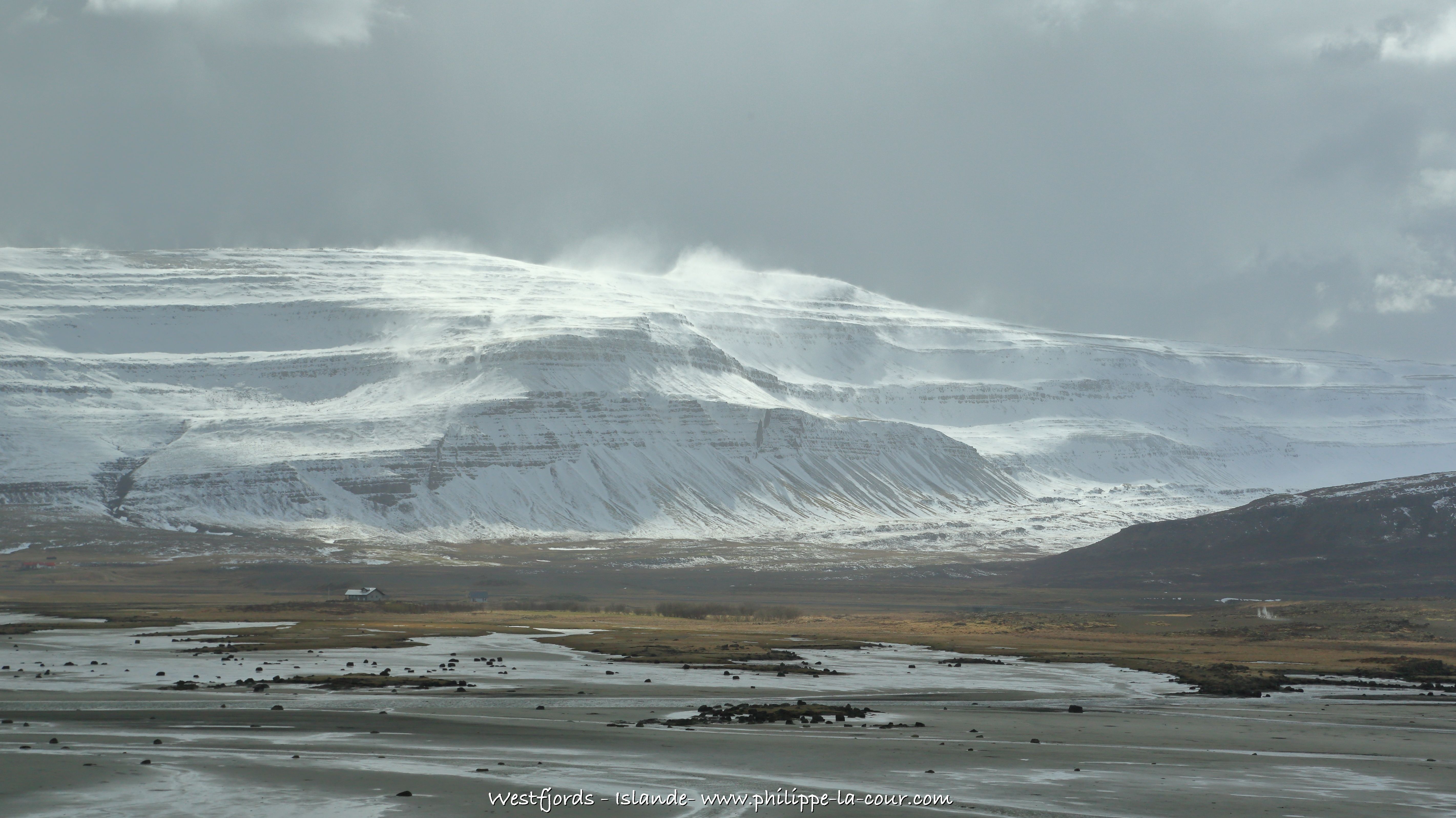 Isafjordur-Breidavik