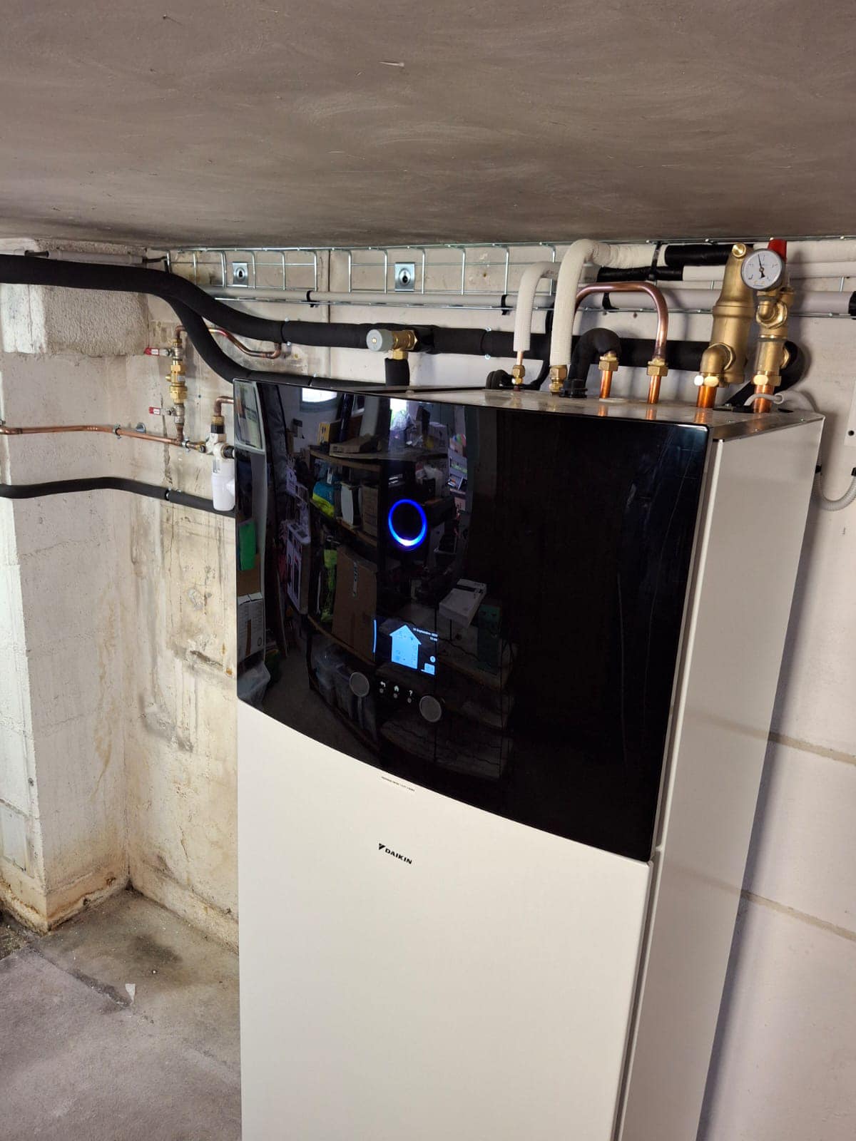 Remplaçement d’une chaudière gaz de ville par une Aerothermie pour le chauffage et l’eau chaude sanitaire à Aigrefeuille sur Maine