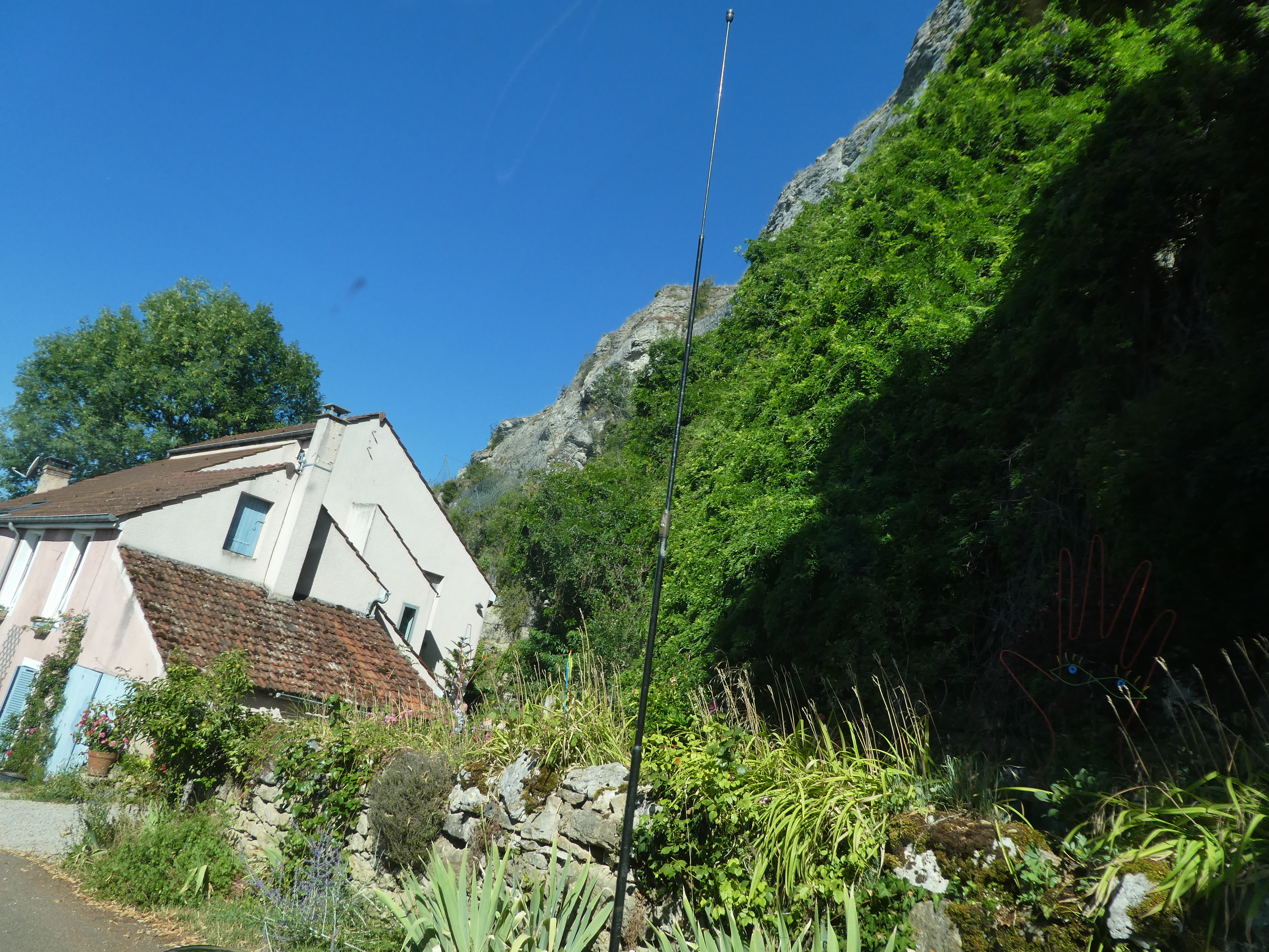 Loches et ses falaises 1 