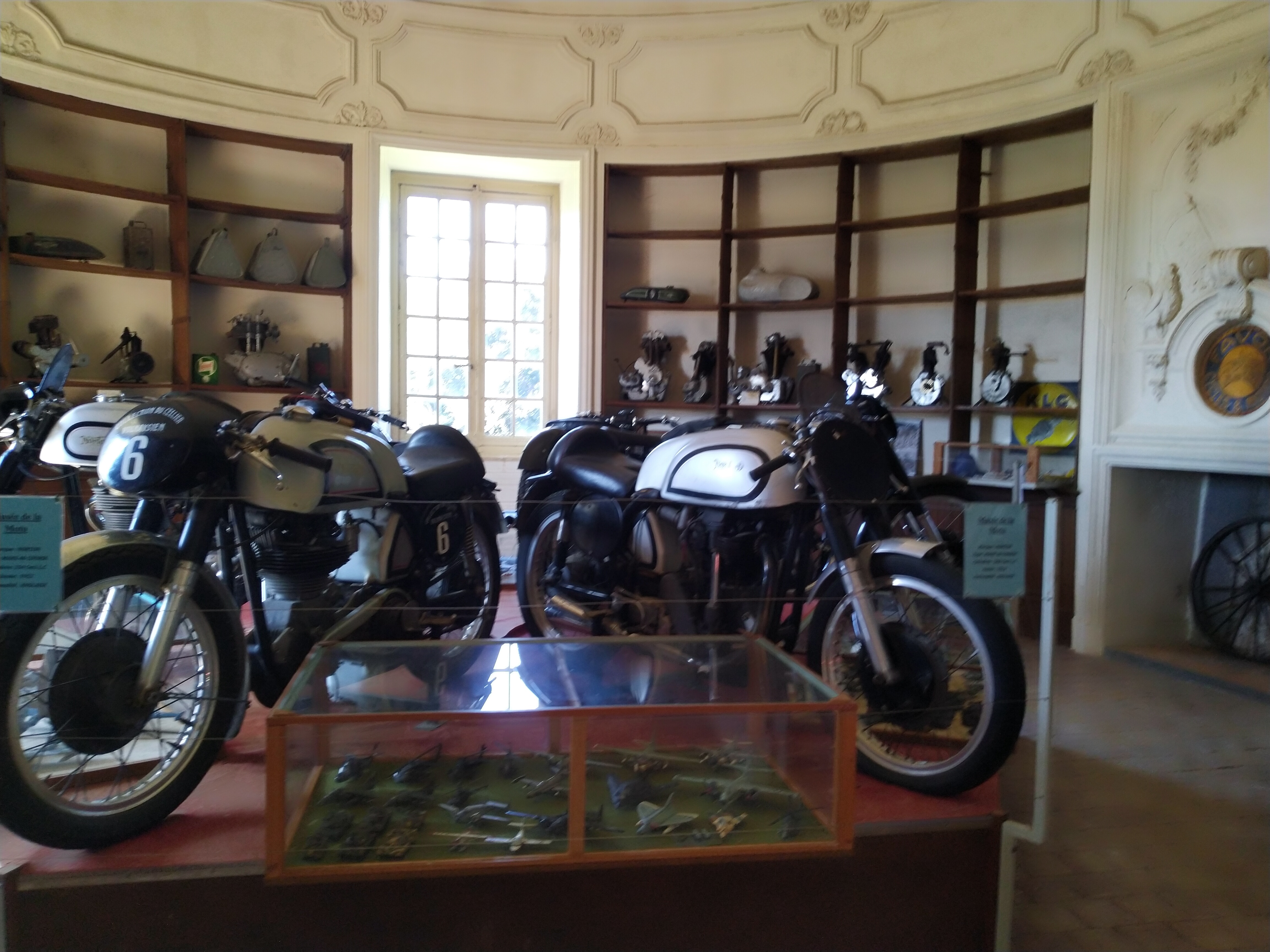 2 chateau de savigny les beaune 25 