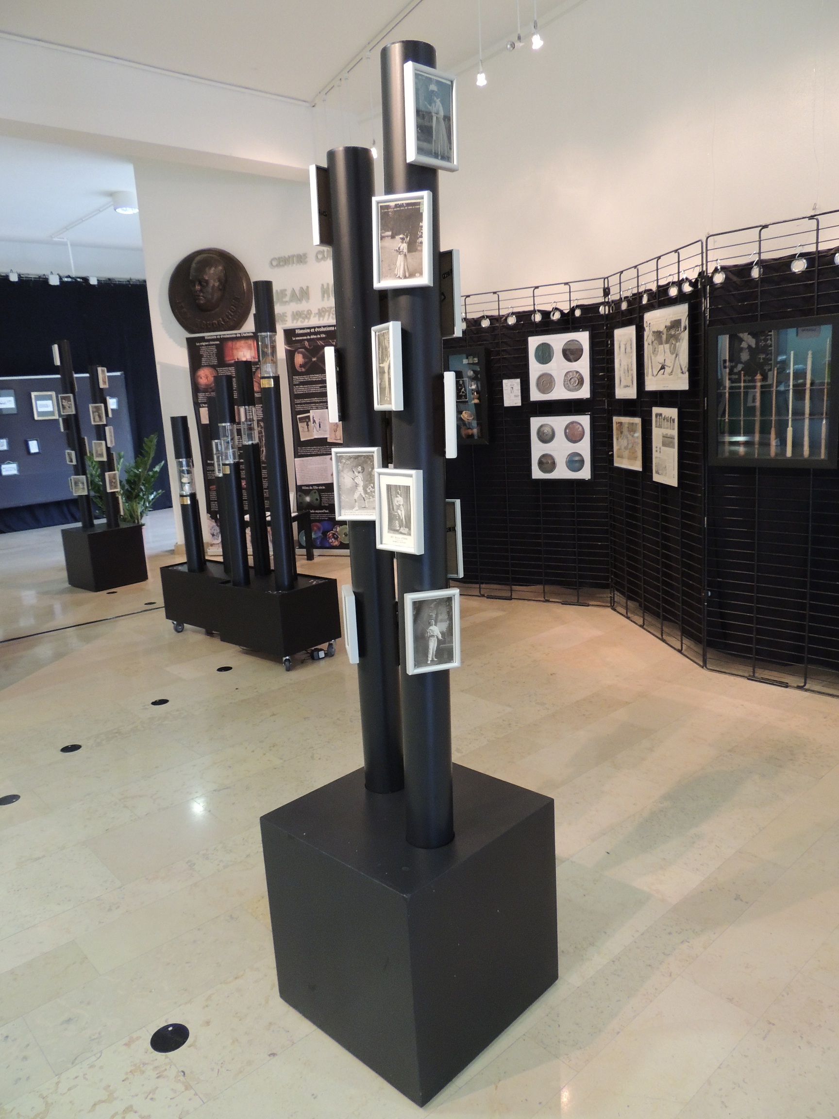 "Véridique et merveilleuse histoire du diabolo" La Courneuve Avril 2012