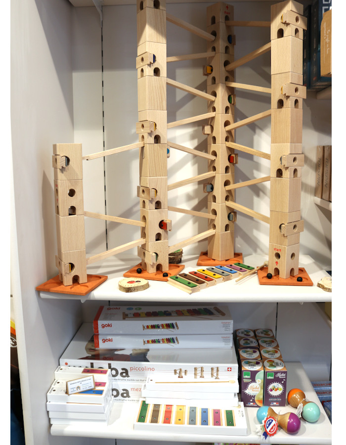 X cabane a jouets tobogan a billes xyloba