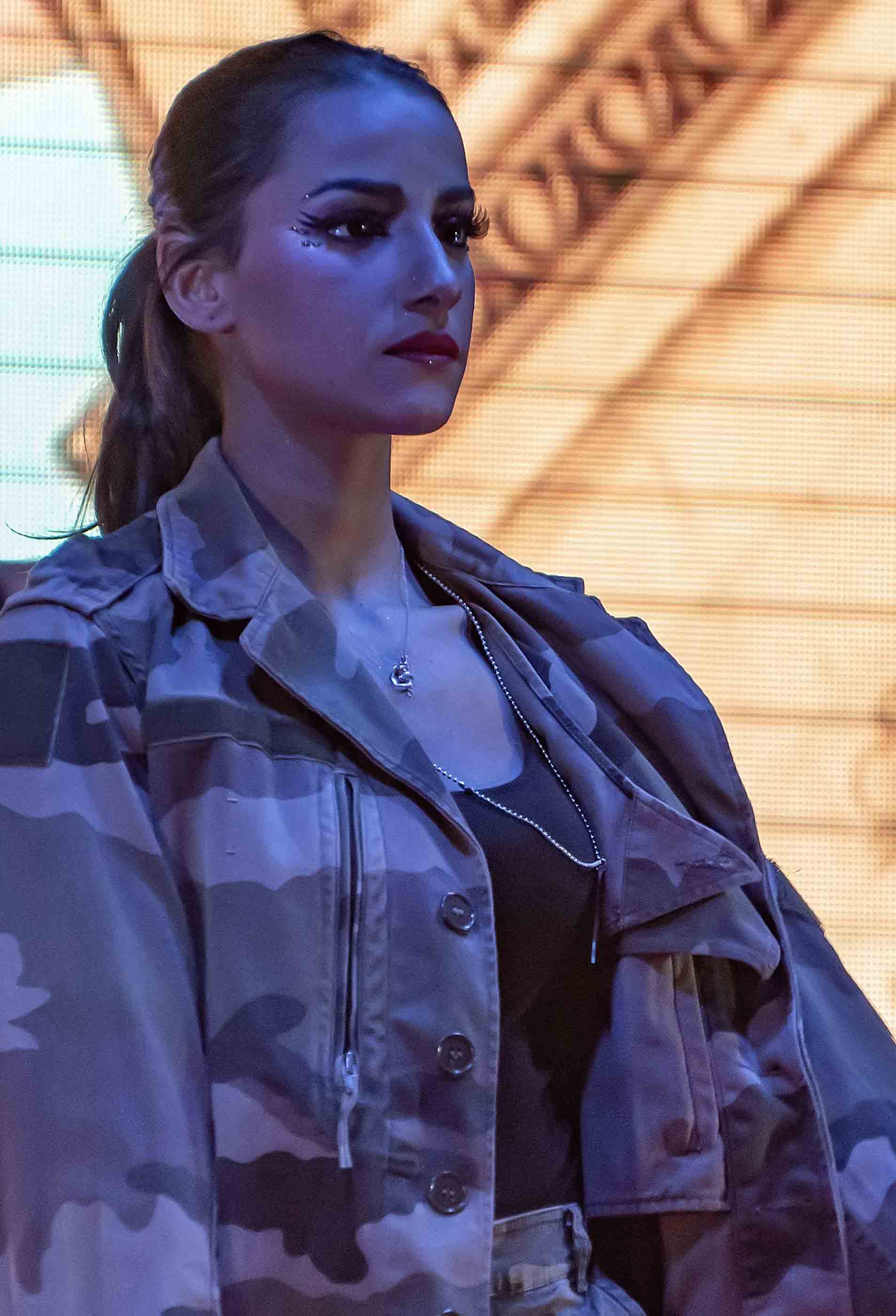 25