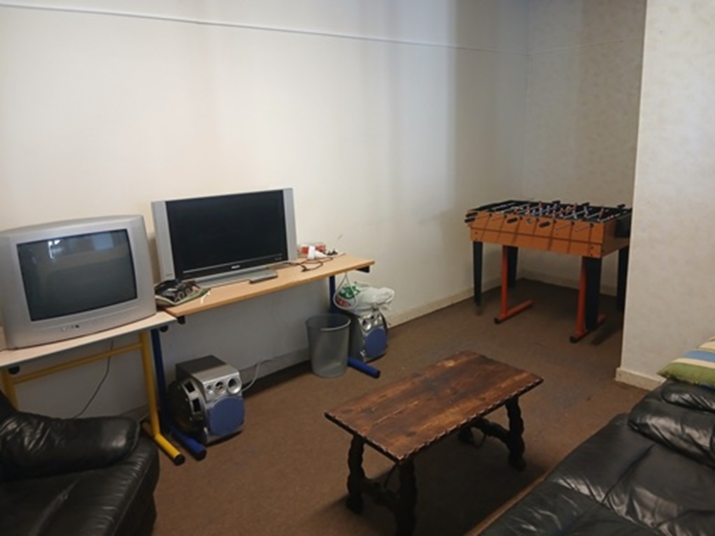 Gem-castel-new-salon-tele