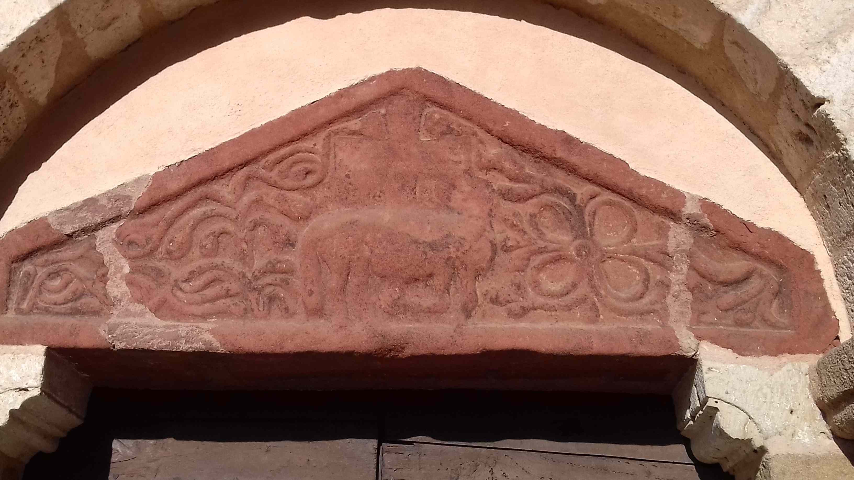 Linteau-eglise-Chatelperron