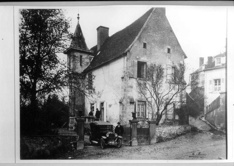 Maison-Tessier-avec-voiture