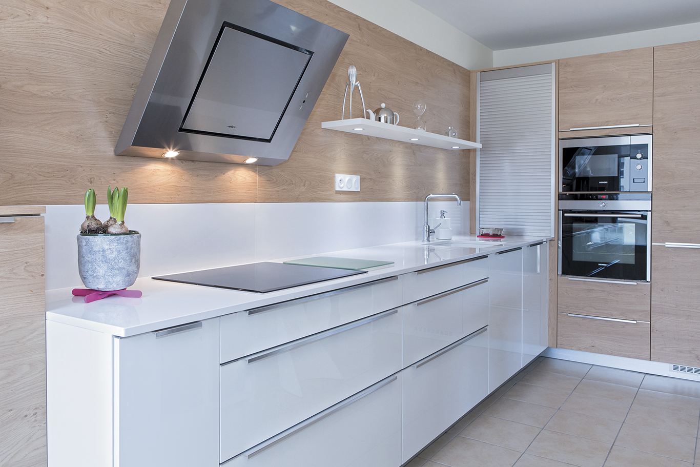 Pyram futura medium vernis blanc melamine chene detail 3 