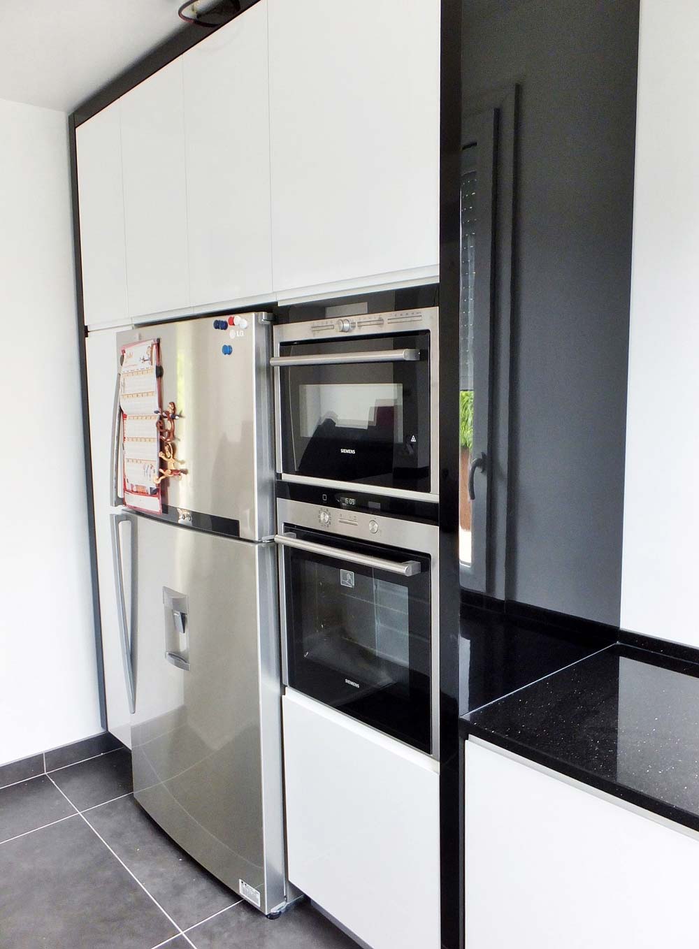 Cuisine laque blanche noir