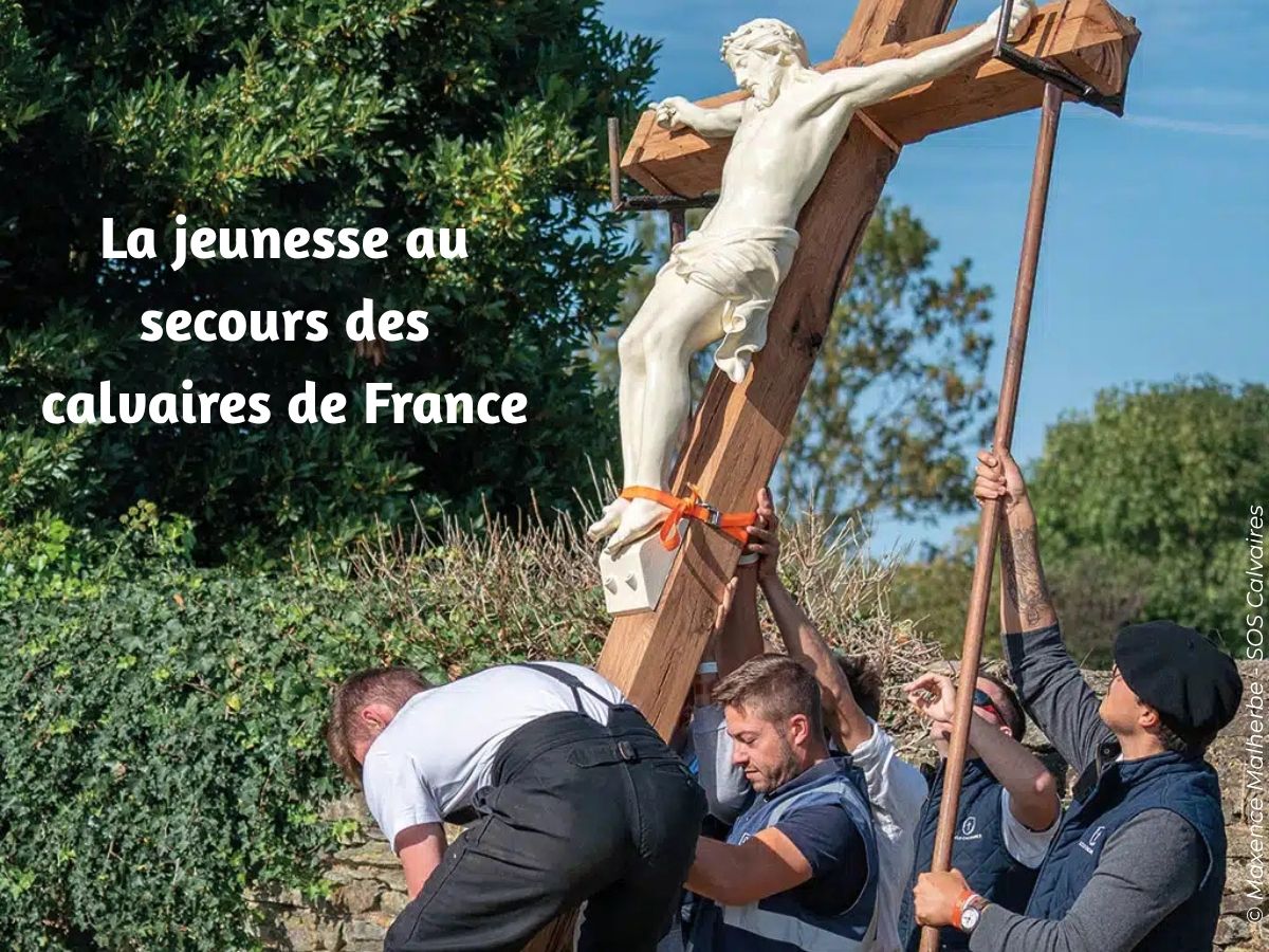 Quand la jeunesse française redresse les croix de nos campagnes