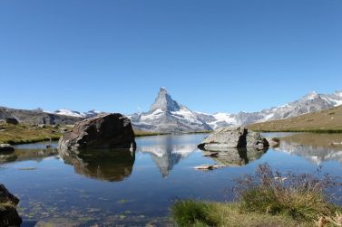 Reflet du Cervin dans le lac Stellisee / Photos of Switzerland