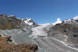 Bas du glacier de Findelen dans les Alpes valaisannes suisses / Photos de Suisse