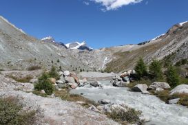 Eaux de fonte du glacier de Findelen et Adlerhorn au loin / Photos Alpes et montagnes suisses