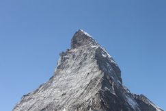 Sommet du mythique Cervin / Alpes suisses