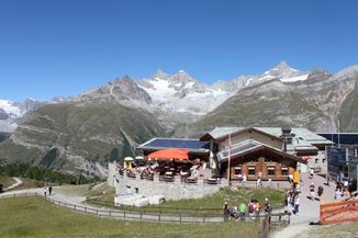 Station de Sunnegga dans les Alpes valaisannes suisses / Swiss photos