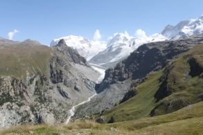 Bas du glacier du Gorner / Suisse