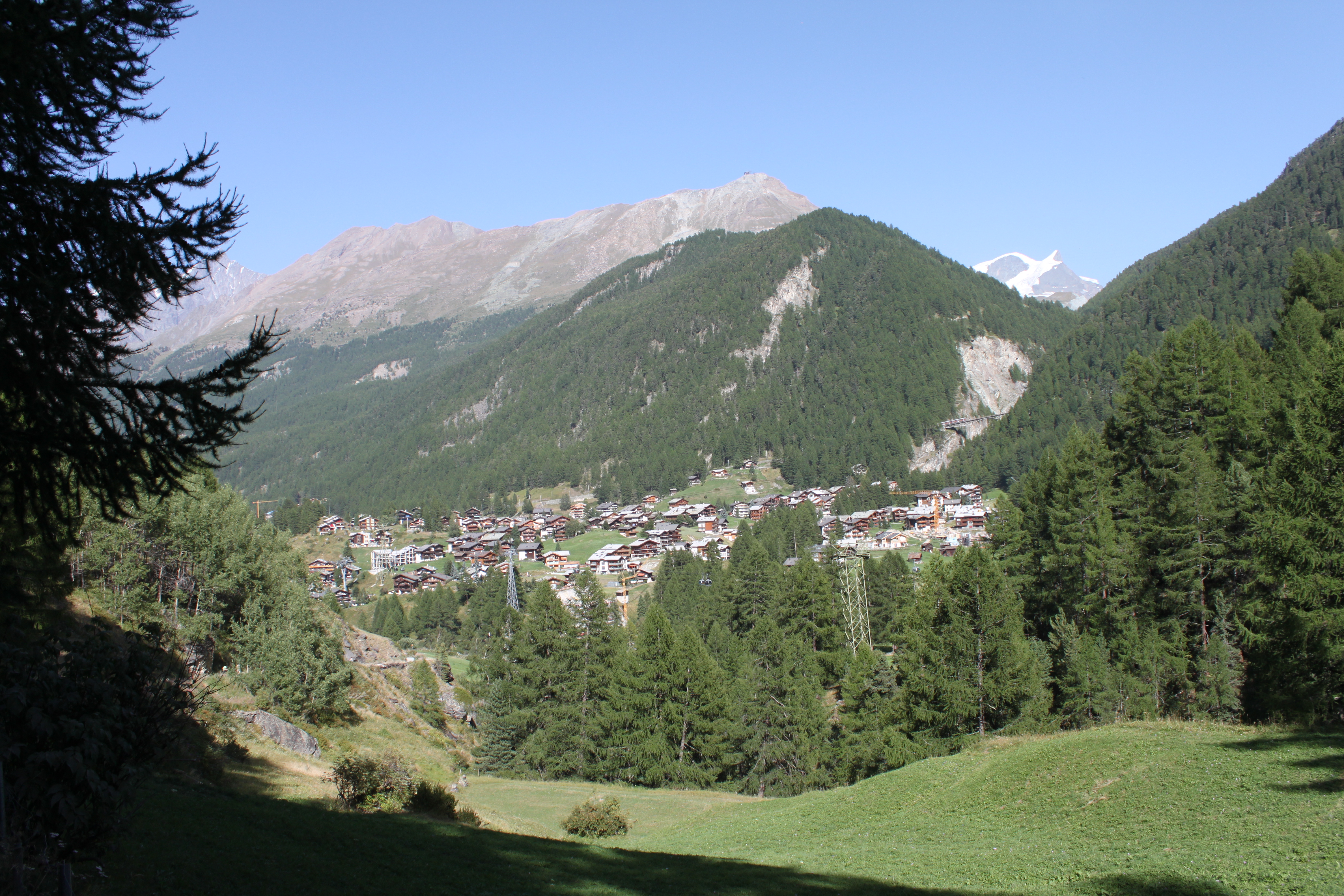 Village de Zermatt dans les Alpes suisses