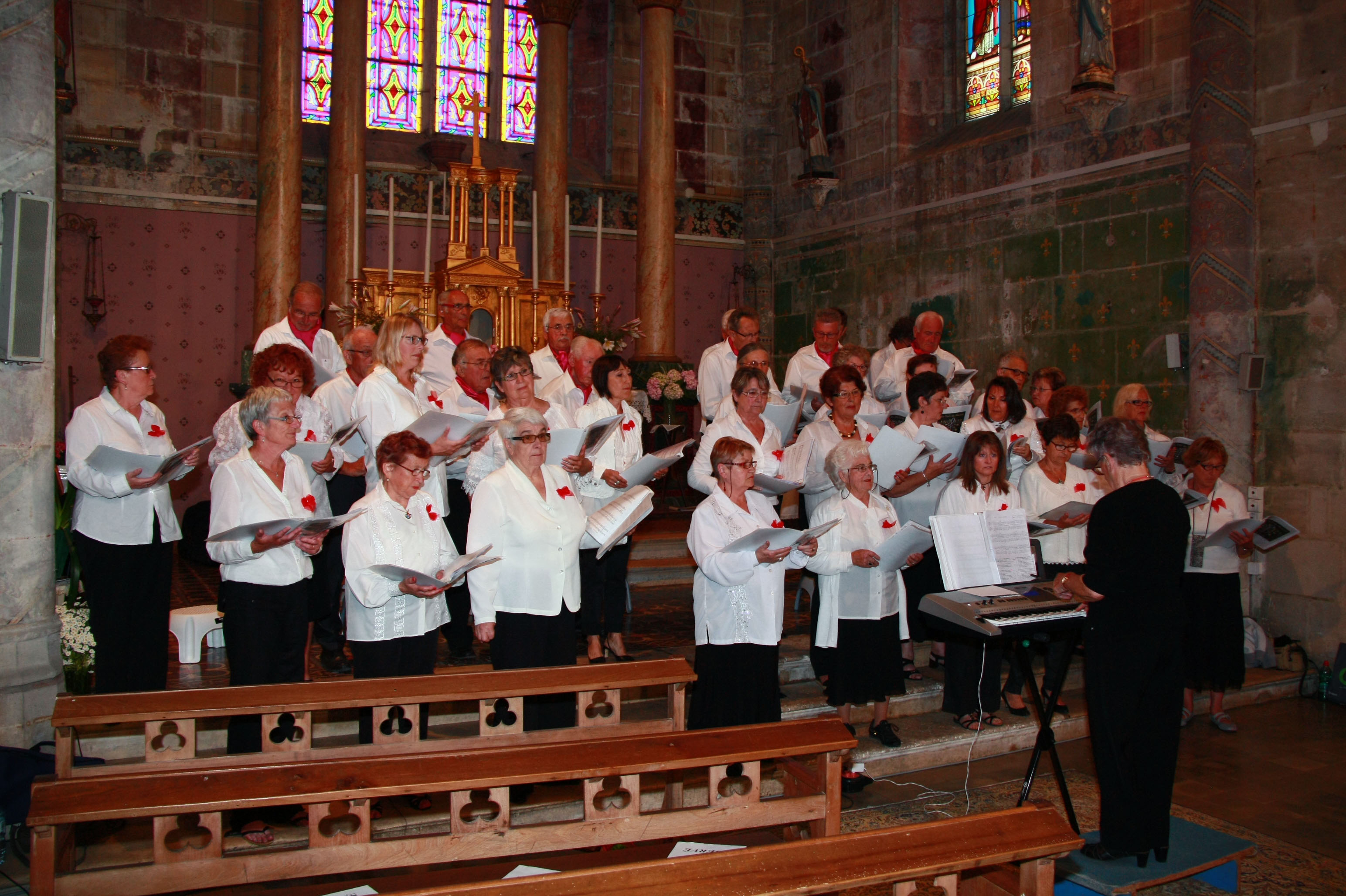 Juin 2015 chorale st porchaire 12