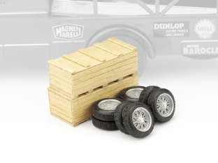 Lot de 2 caisses en bois 2 jeux de pneus