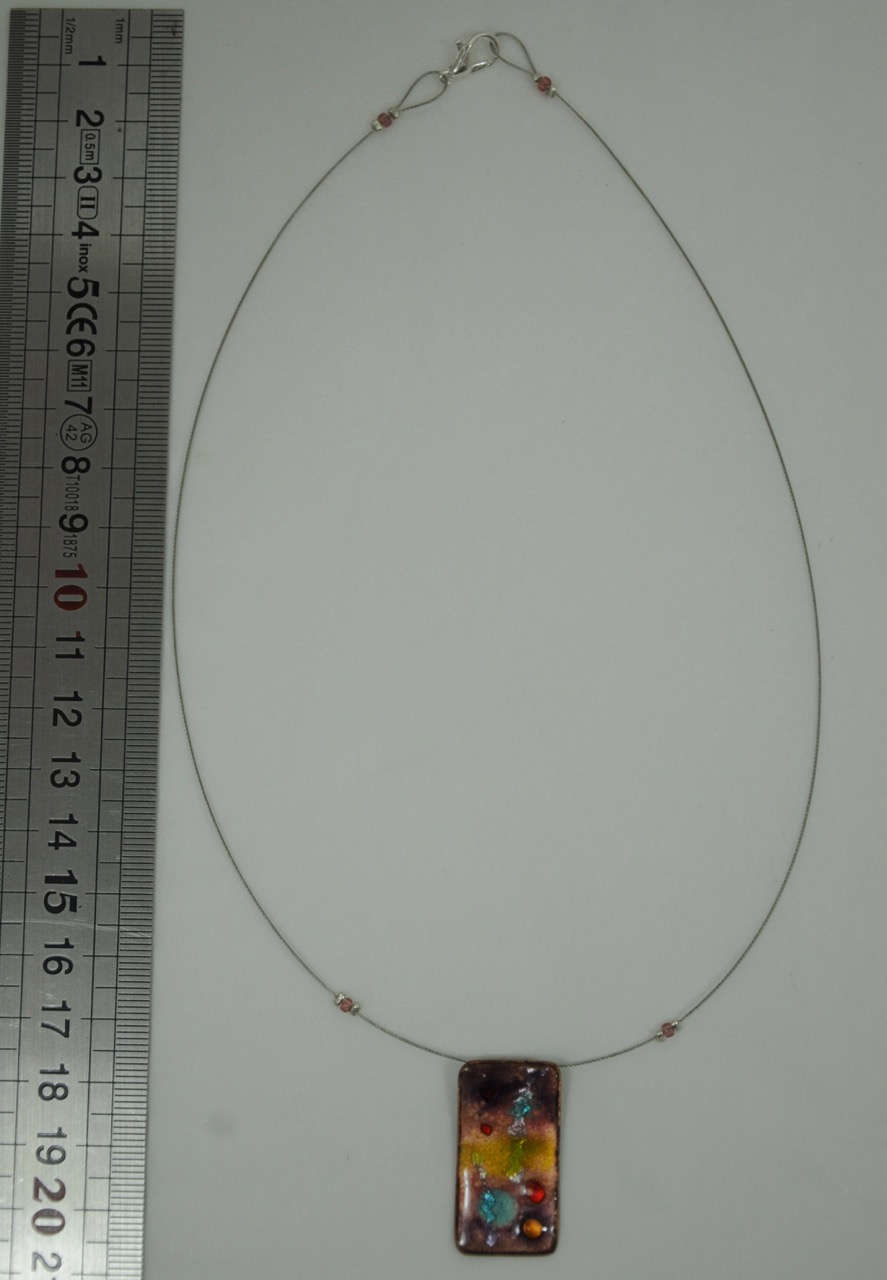 Collier-ca-ble-re-ctangle-mauve-2