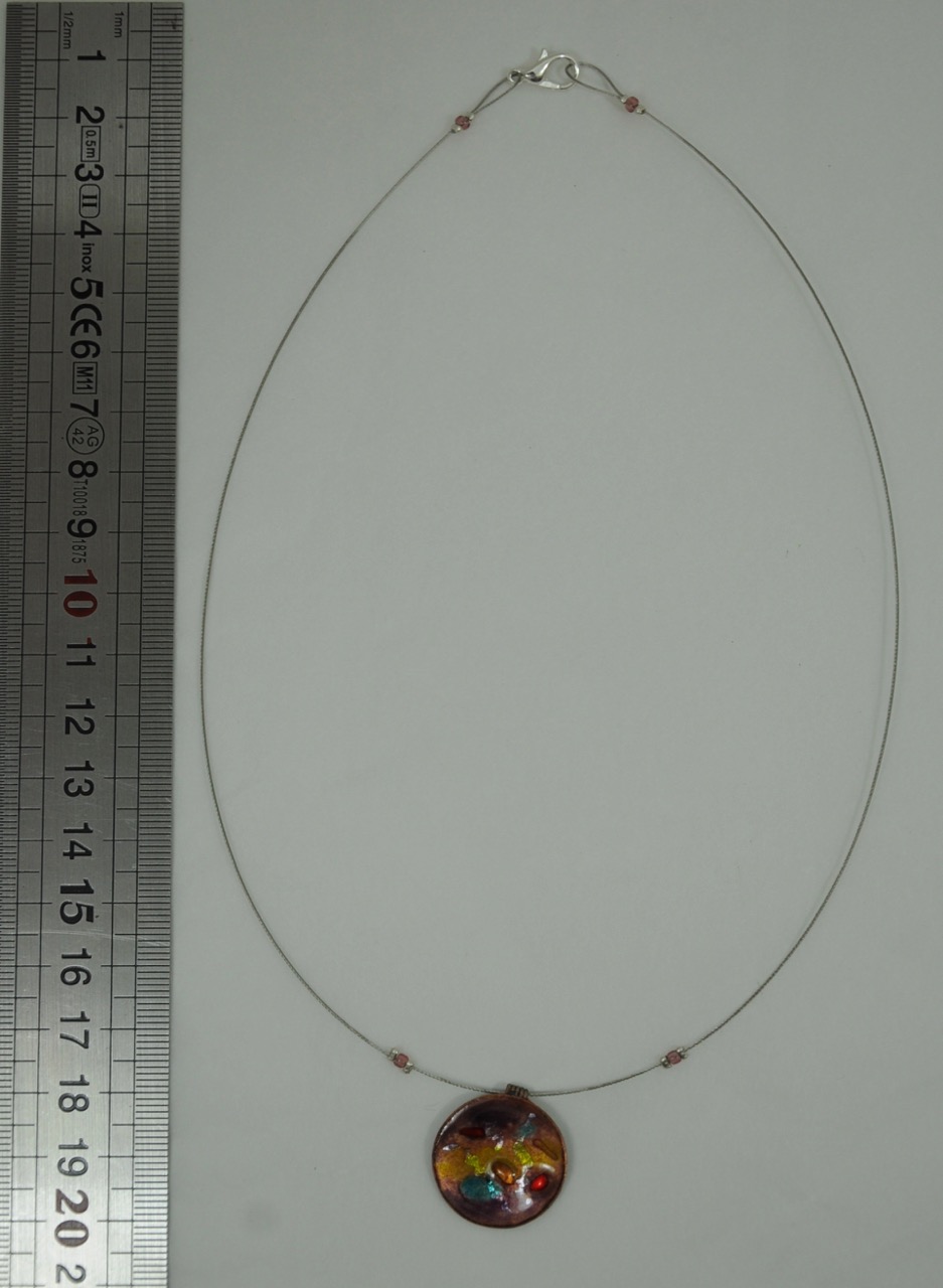 Collier-ca-ble-rond-mauve-2