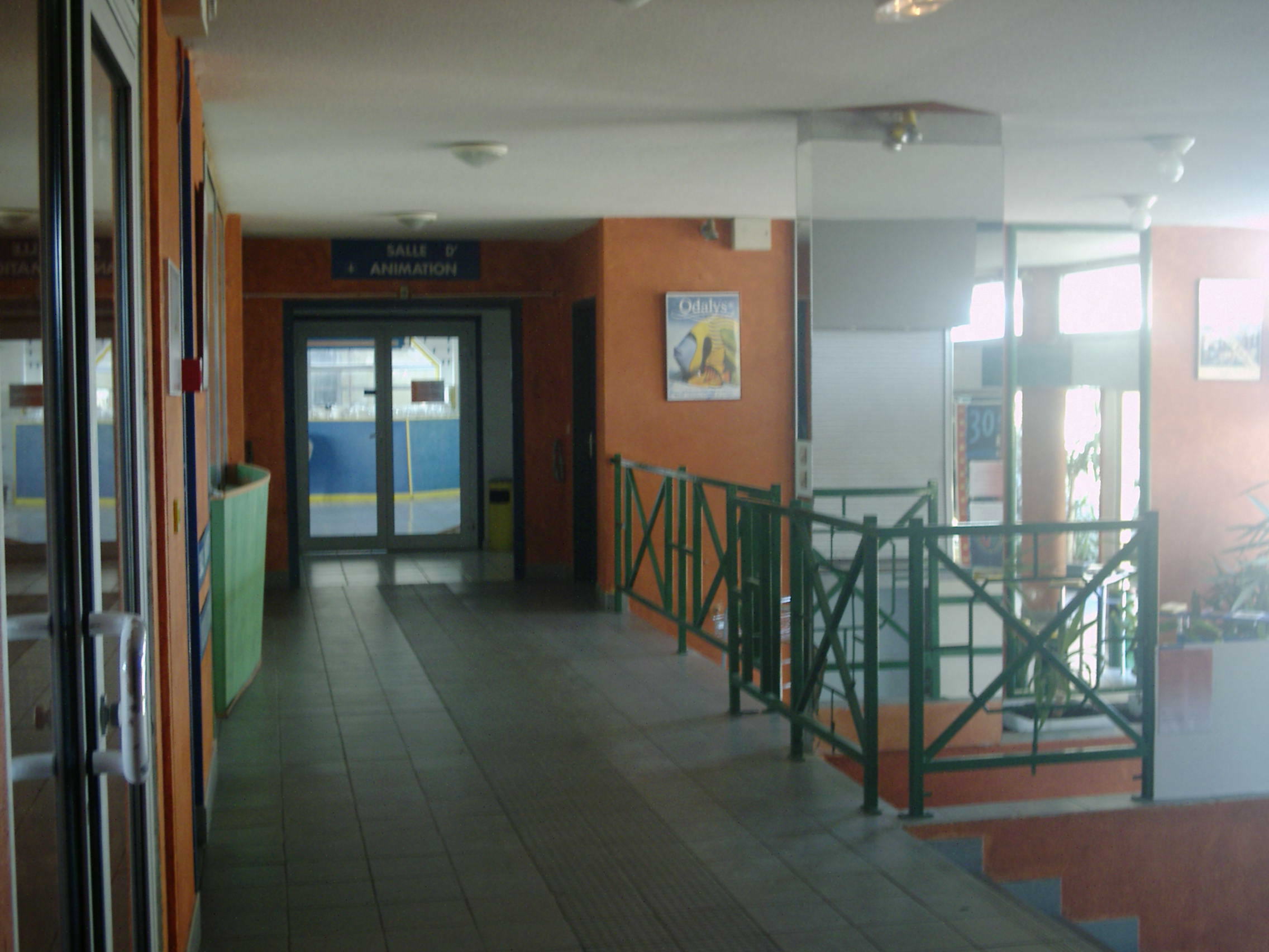 Hall res