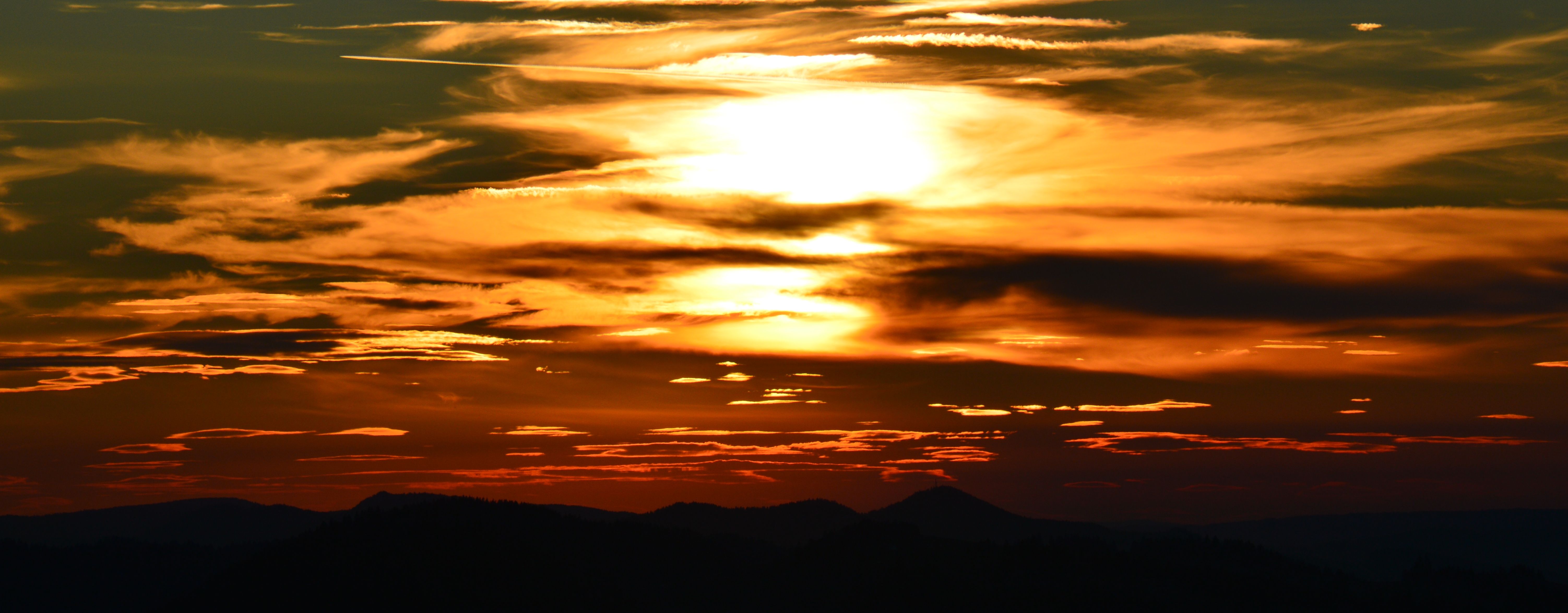 Coucher de soleil / Montagnes suisses