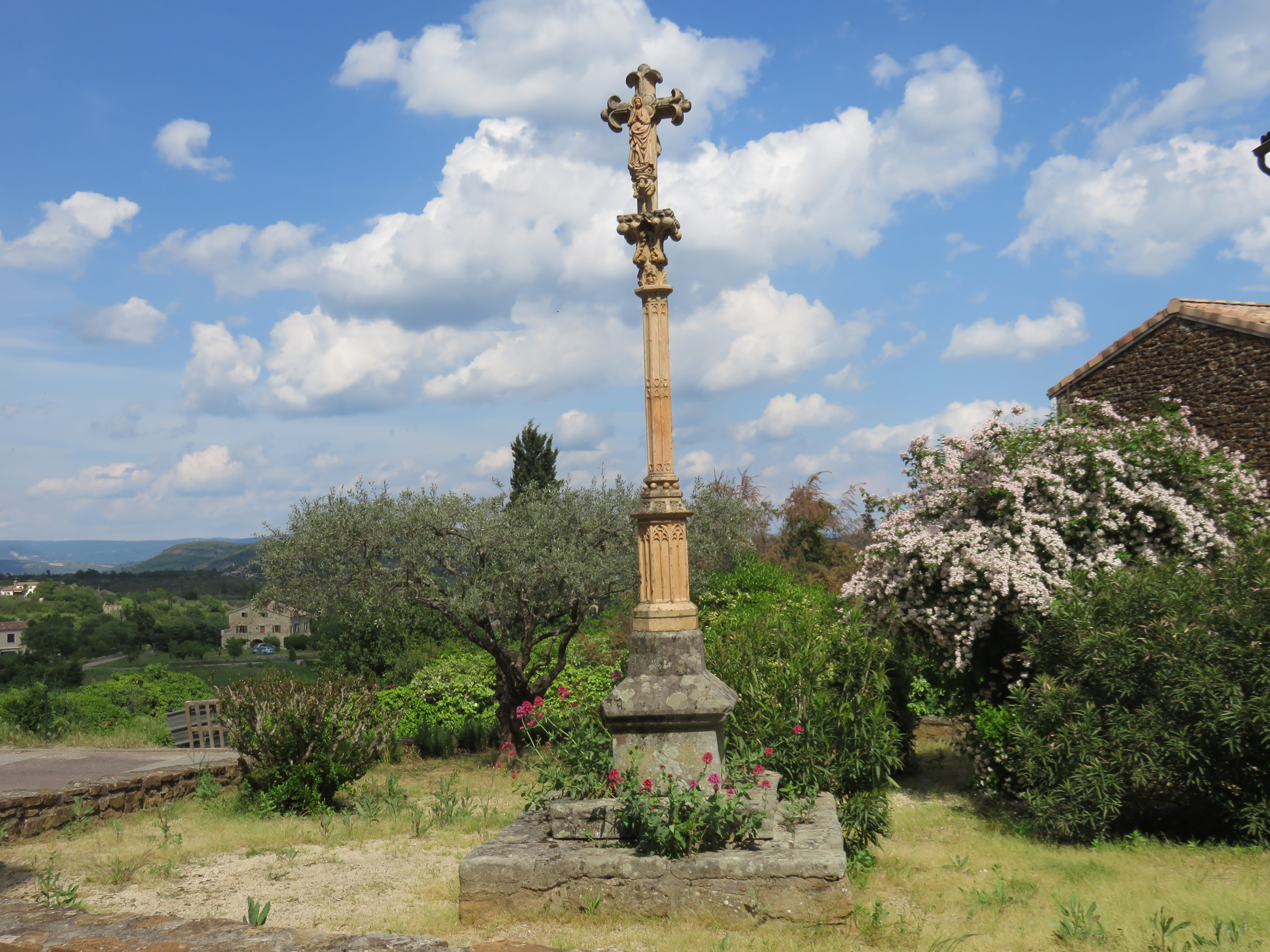 Vinezac patrimoine croix img 2083