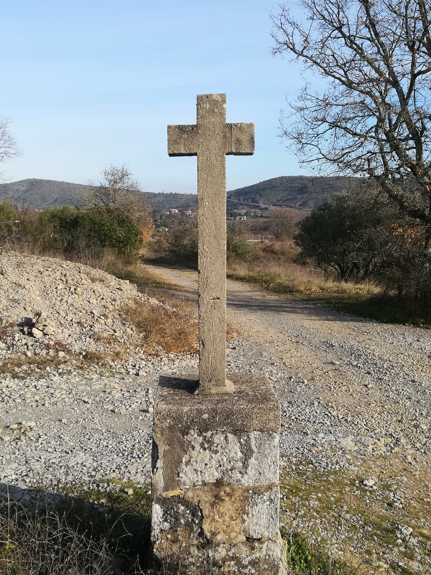 Img 20181229 141638 resized 20181229 060801866 croix des peredes