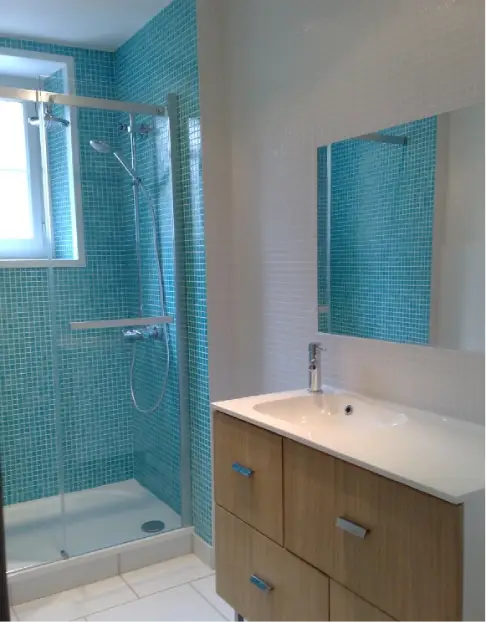 Votre artisan plombier a reze 44 realise des renovation de salle de bain du sol au plafond a reze 44400