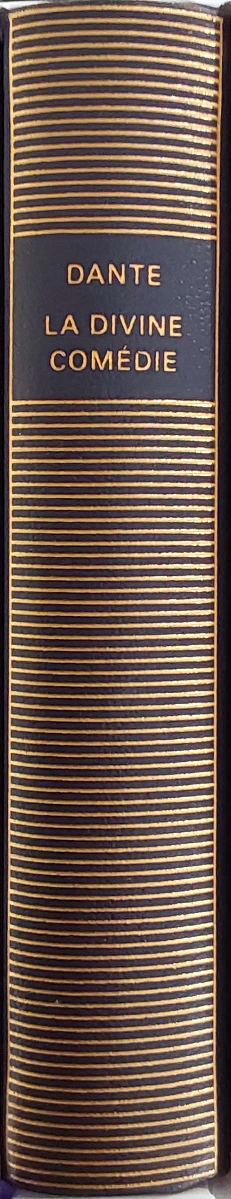 Volume 659 de Dante dans la Bibliothèque de la Pléiade.