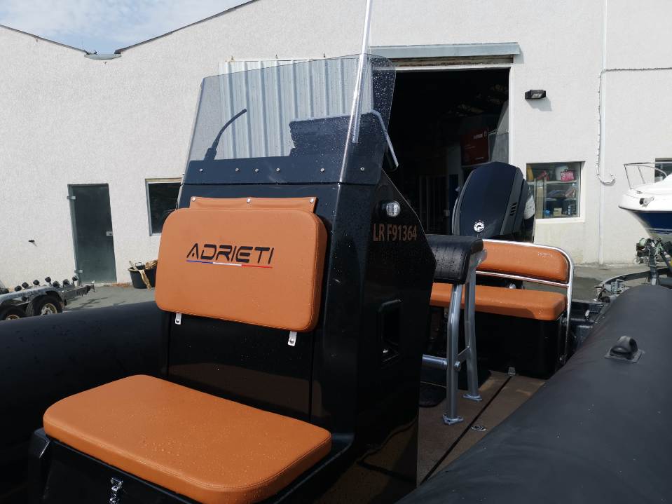 Semi-rigide ADRIETI 600 SR