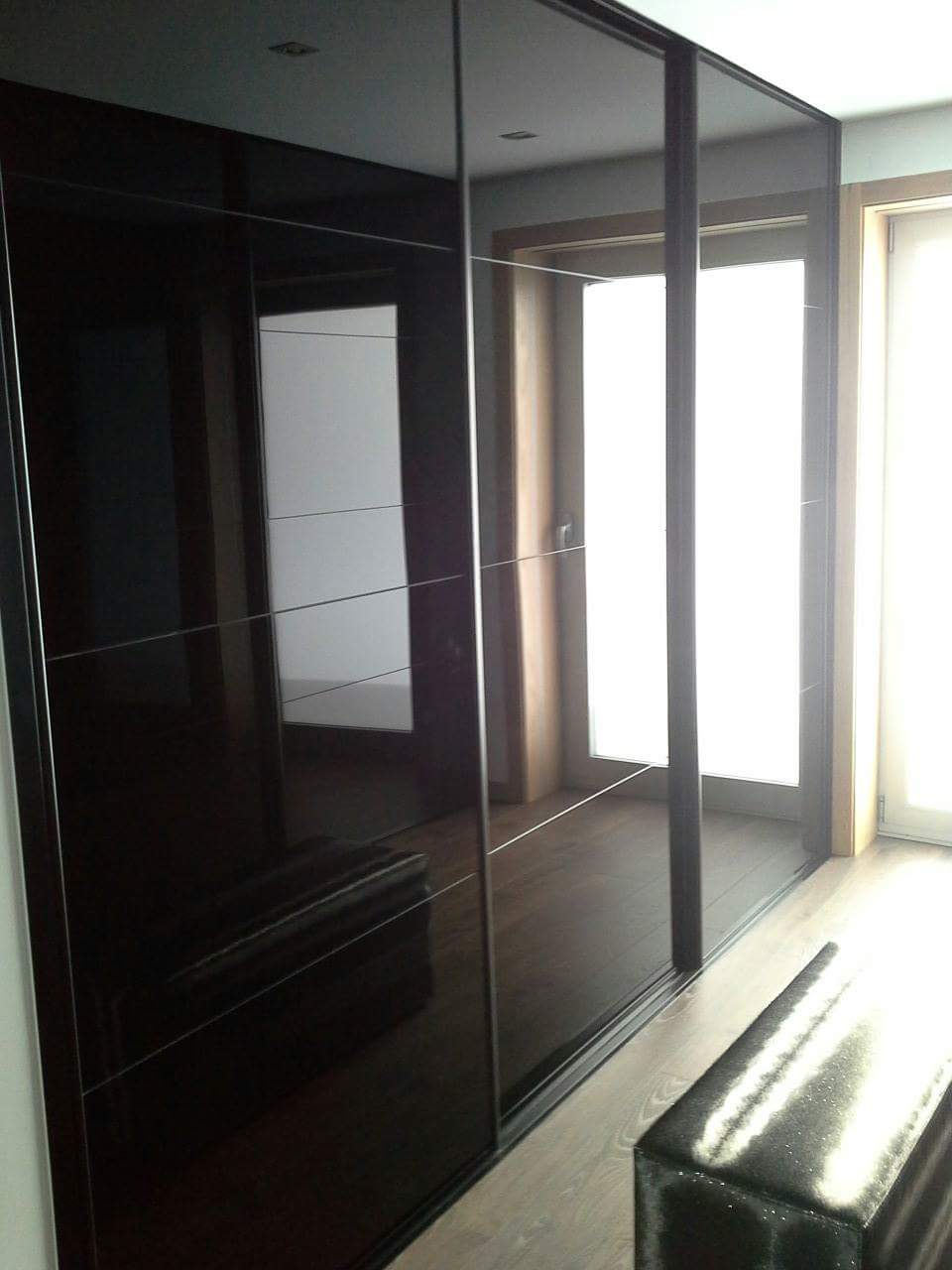 Dressing noir brillant