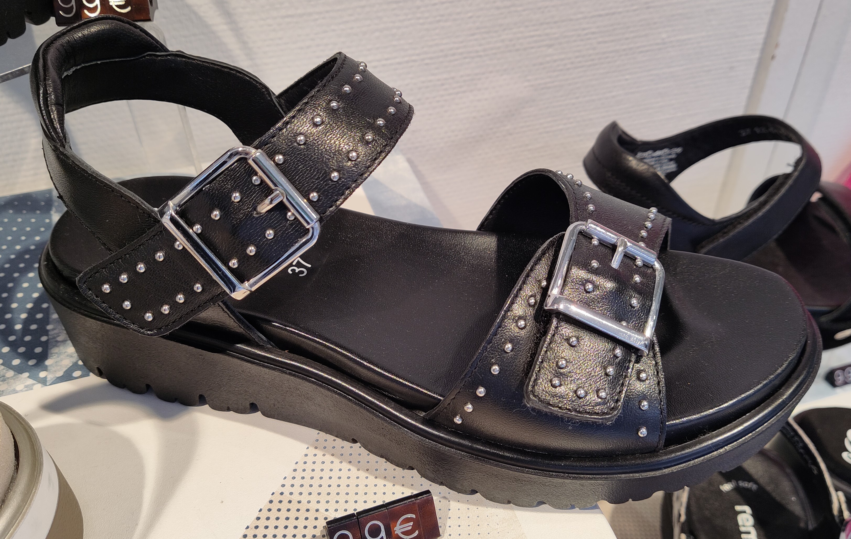 Chaussures aux pieds sensibles pau nouvelle collection ete 2026  10