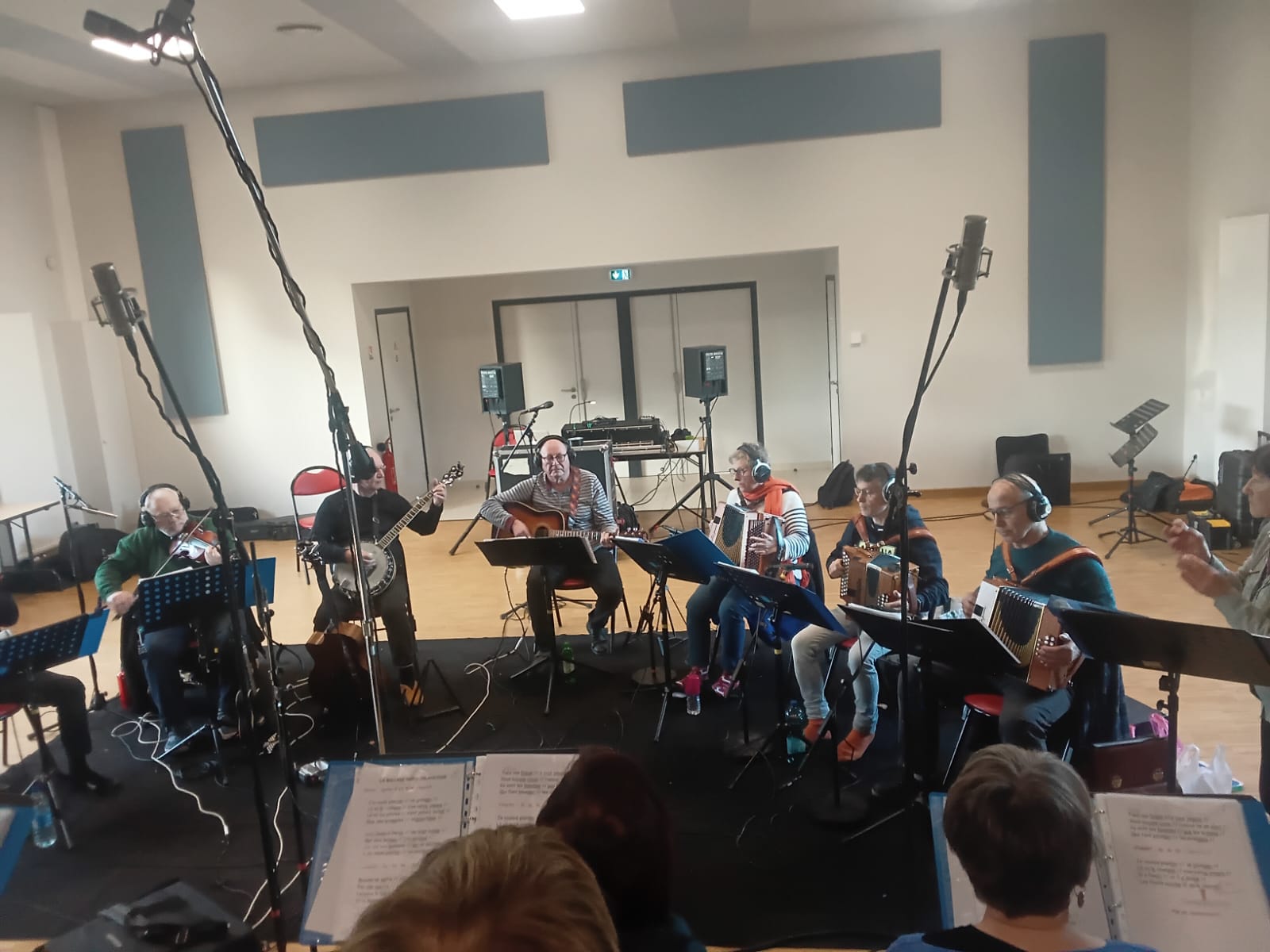Musiciens au complet