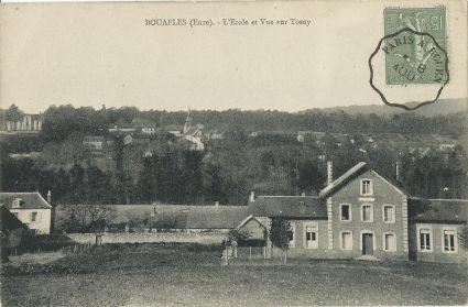 Bouafles l ecole et vue sur tosny 1 1915