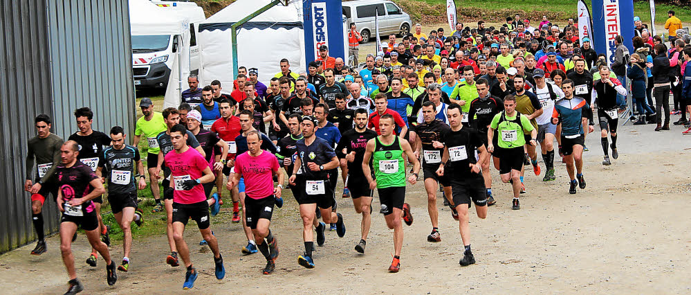 Le depart du 13 km vient d etre donne aux 252 participants 3340269