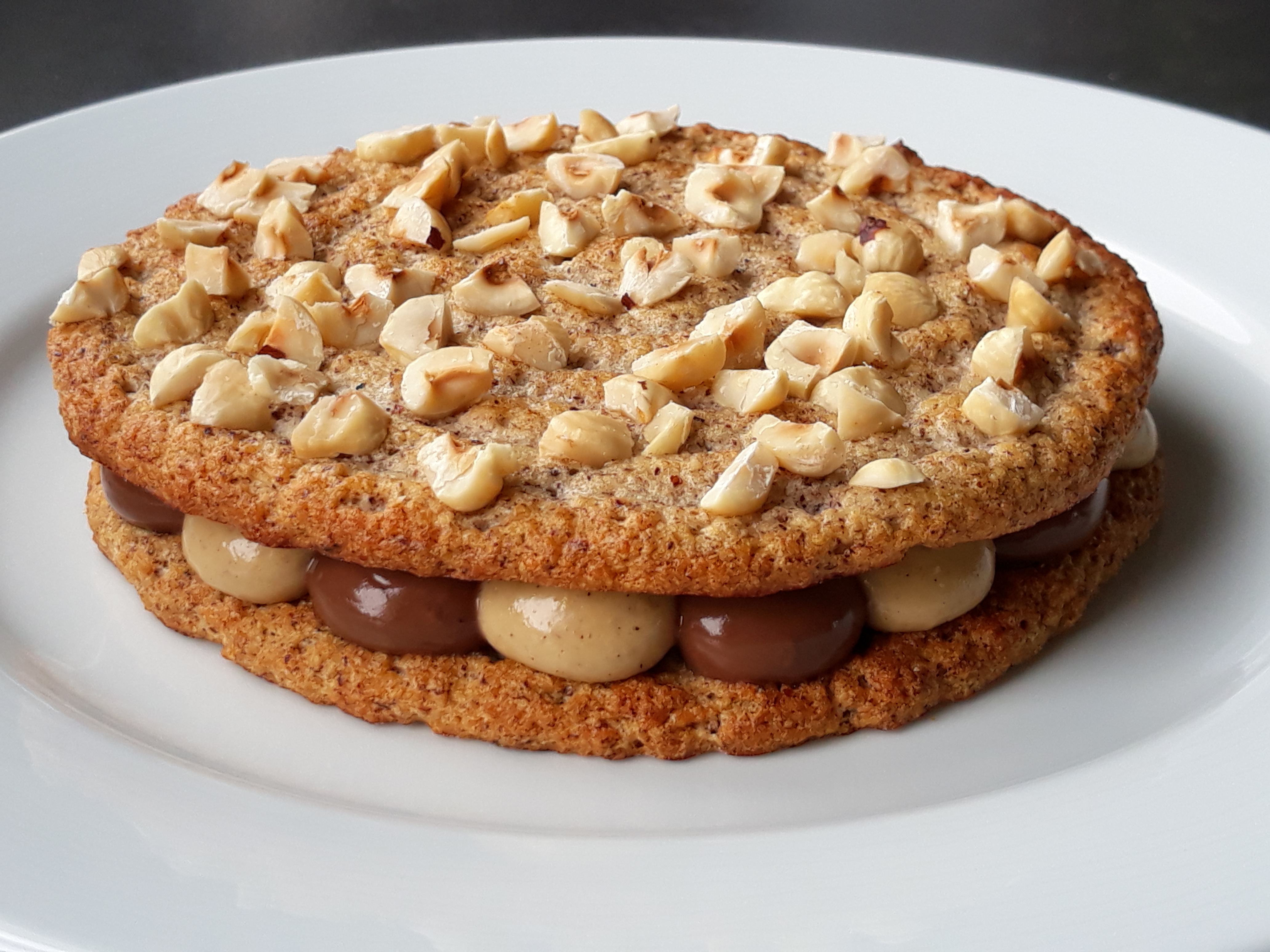 Entremets dacquoise noisette chocolat