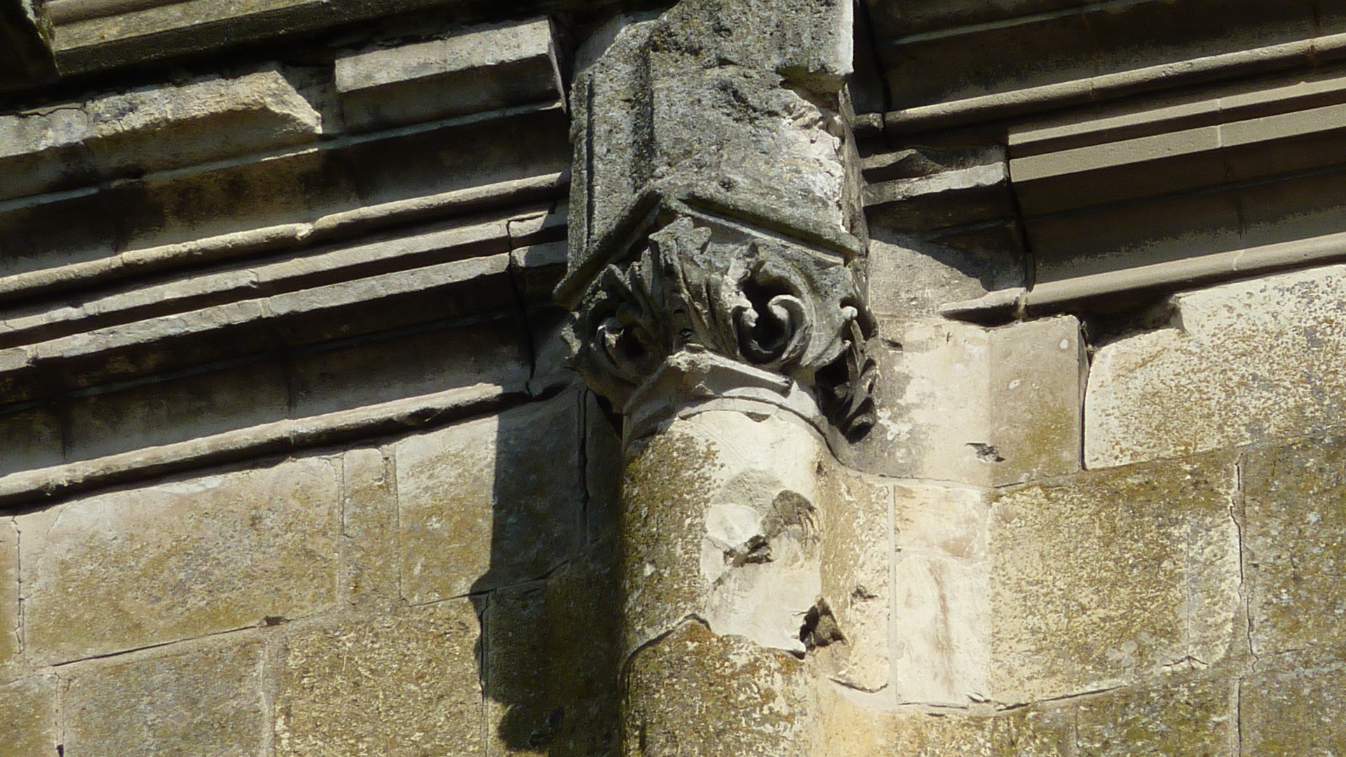+ Abbatiale de CORBIE / Photo : paulparis2012@gmail.com / Tous droits réservés