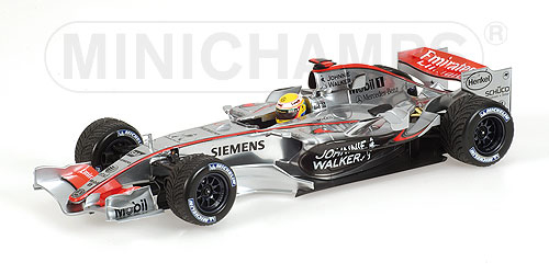 Fabricant : MINICHAMPS
Marque : McLaren Mercedes
Type : MP4/21
Année : 2006
Echelle : 1/18
Couleur : Argent/noir/rouge
Matière : MT
Référence fabricant : 530061884
Numéro de course :  
Pilote : L.HAMILTON
Remarque : 1er test F1 chez McLaren septembre 2006 pneu pluie collector