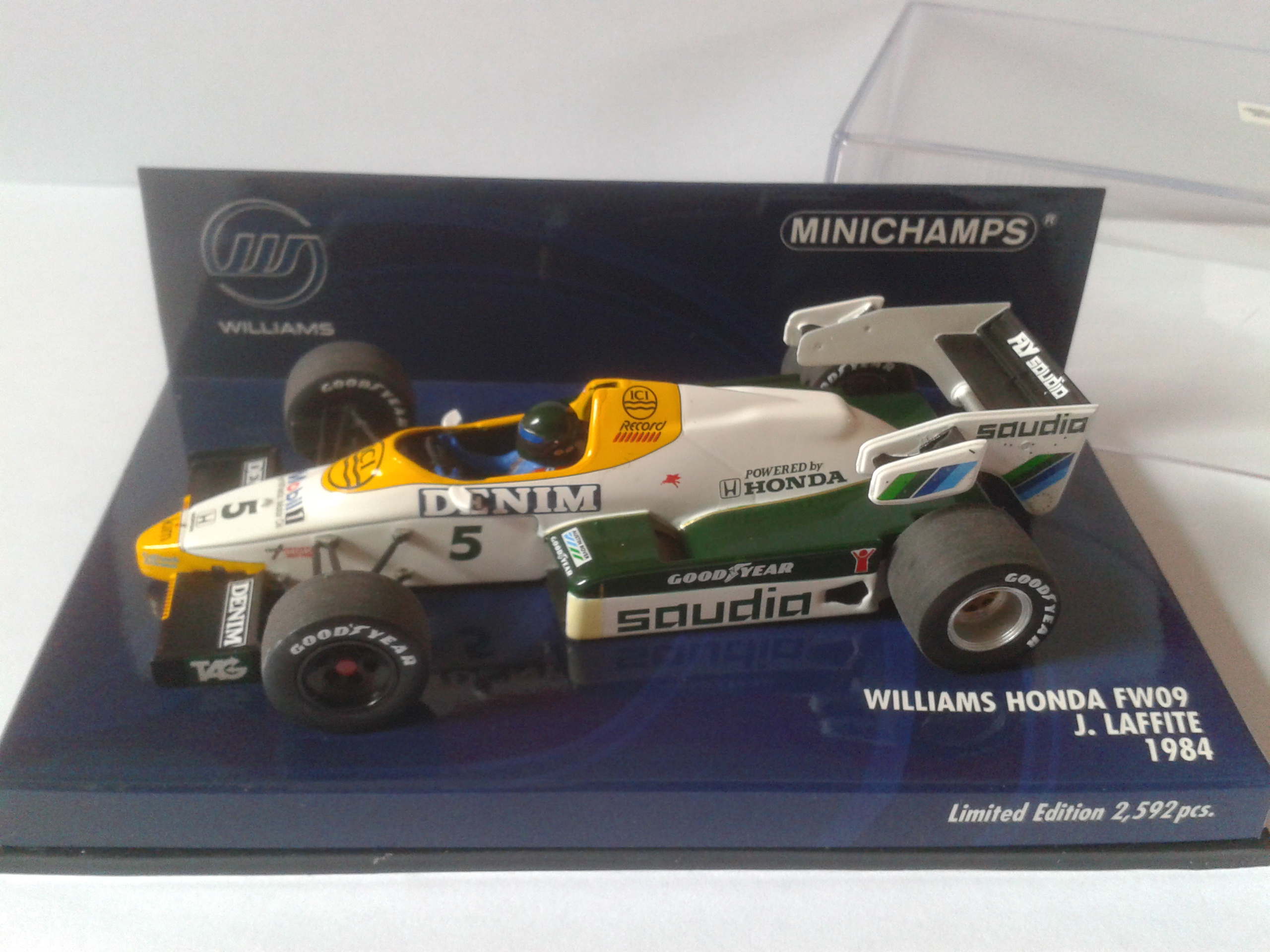Fabricant : MINICHAMPS
Marque : Williams Honda
Type : FW09
Année : 1984
Echelle : 1/43
Couleur : Blanc/Jaune
Matière : MT
Référence fabricant : 400840005
Pilote :Jacques Laffite
Prix : 39 euros