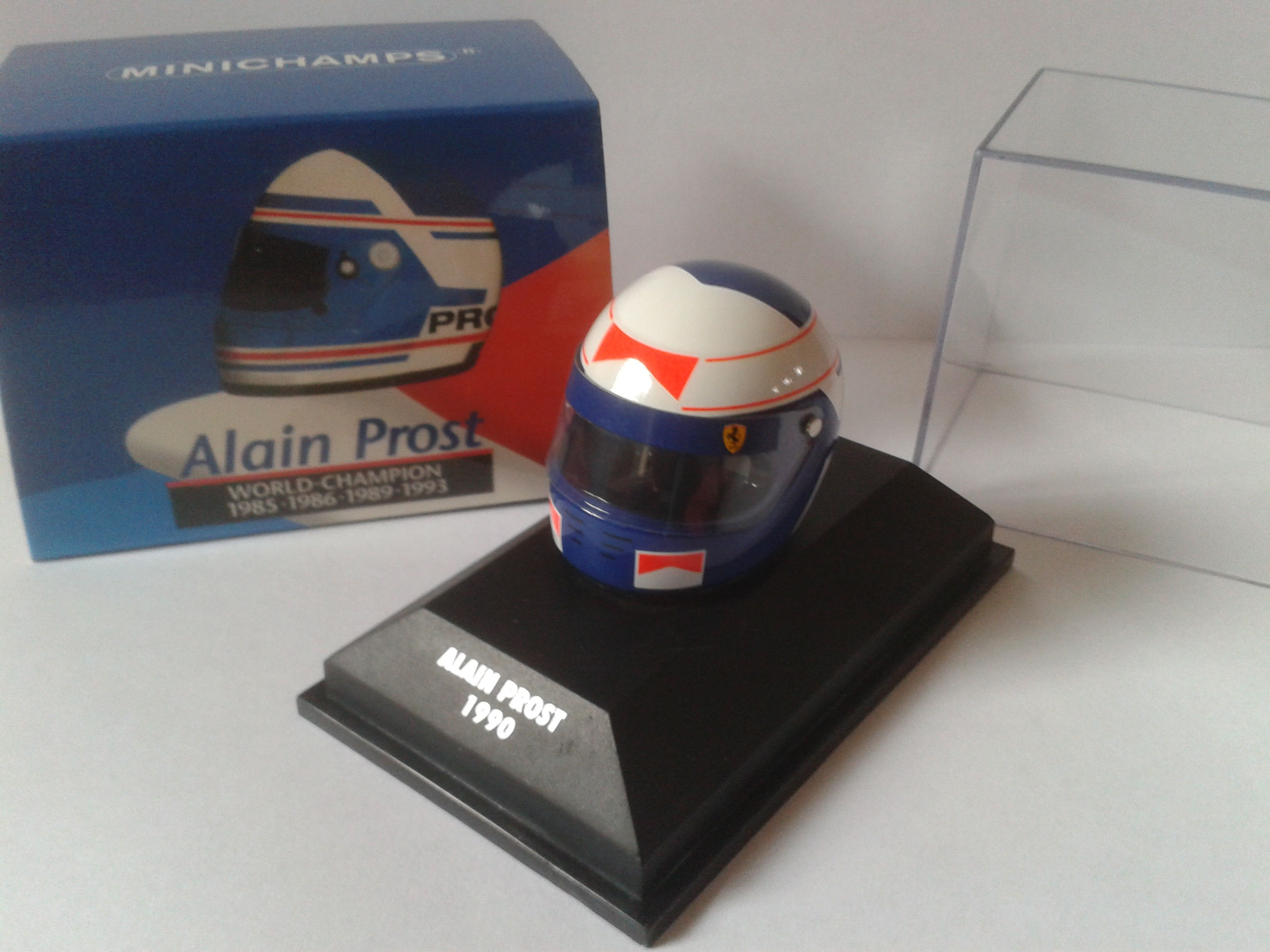 Fabricant : MINICHAMPS
Marque : McLaren
Type : Casque
Année : 1990
Echelle : 1/8
Couleur : Blanc/Bleu
Matière : NC
Référence fabricant : 517381001
Pilote :Alain Prost
Prix : 12 euros