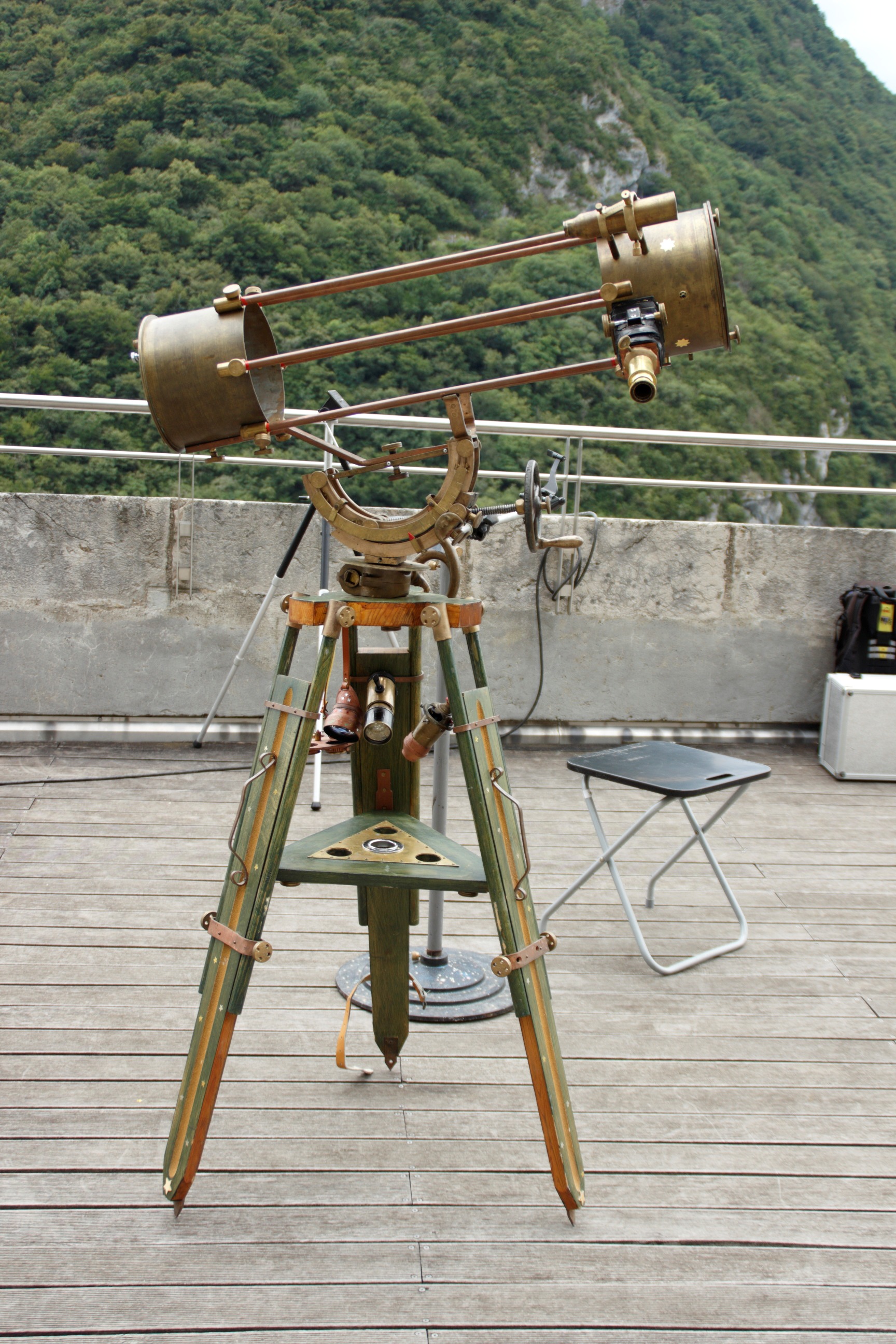  mg 3481 ca c est du telescope