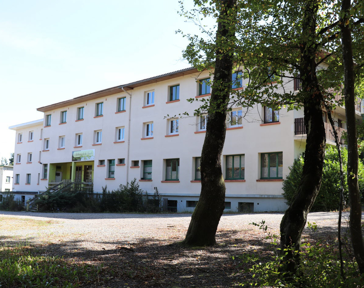 L-auberge-de-la-saule-a-saint-vallier-a-ete-batie-dans-les-annees-1970-dans-un-cadre-champetre-et-rachetee-l-an-dernier-par-yunus-atak-qui-souhaite-la-louer-pour-des-evenement