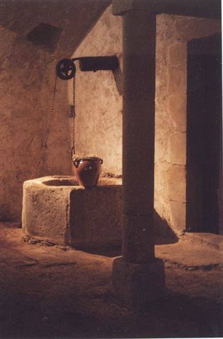 Puits de la salle basse 2 